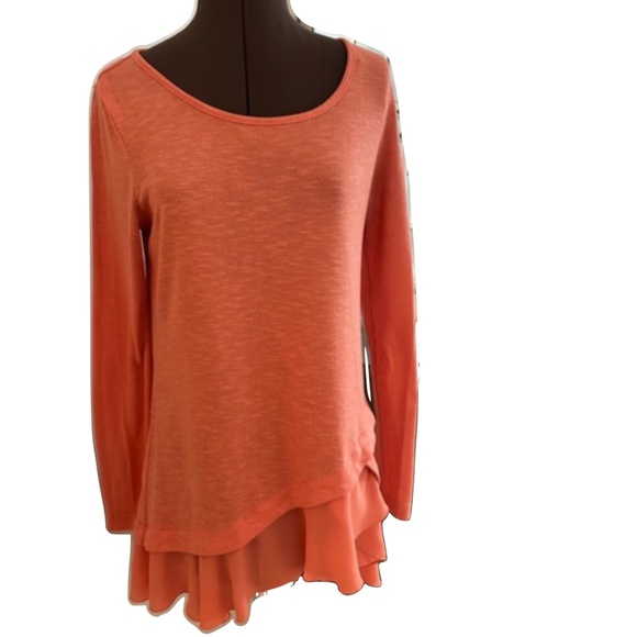 Tunic top with flounce bottom ~ worn once ~ - Picture 7 of 7